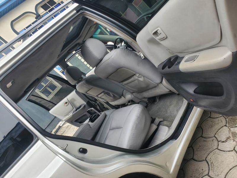 Thumbnail 2 of 2006 Toyota Highlander LE